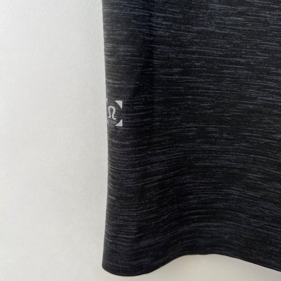 LULULEMON Men dark heather gray/black Metal vent tech T-shirt Sz L - Picture 5 of 5
